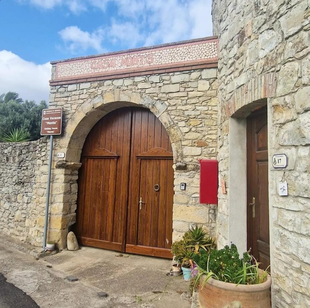 Domus De Jara - Casa Montis Apartment Baradili Luaran gambar